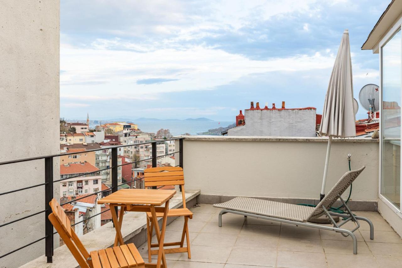 Mesmerizing Flat With Bosphorus View In Beyoglu Apartment Istanbul Ngoại thất bức ảnh