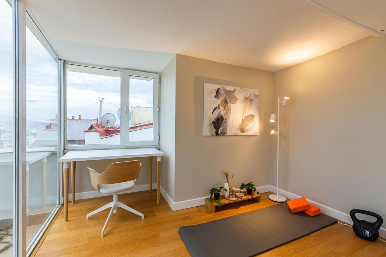 Mesmerizing Flat With Bosphorus View In Beyoglu Apartment Istanbul Ngoại thất bức ảnh